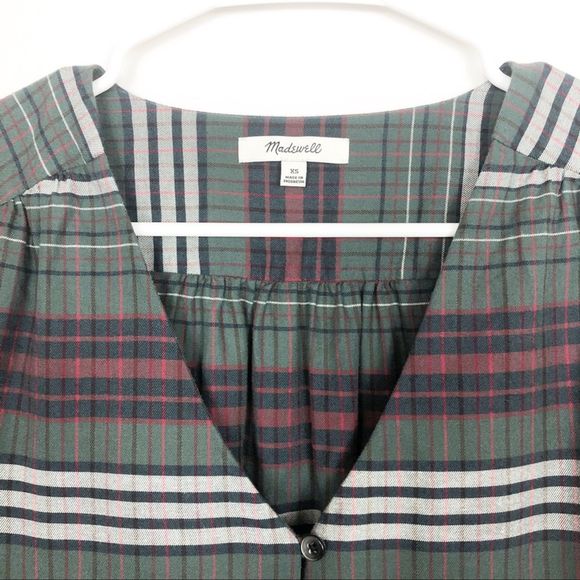 Madewell V-Neck Button-Down Shirt in Pineview XS - Picture 6 of 6